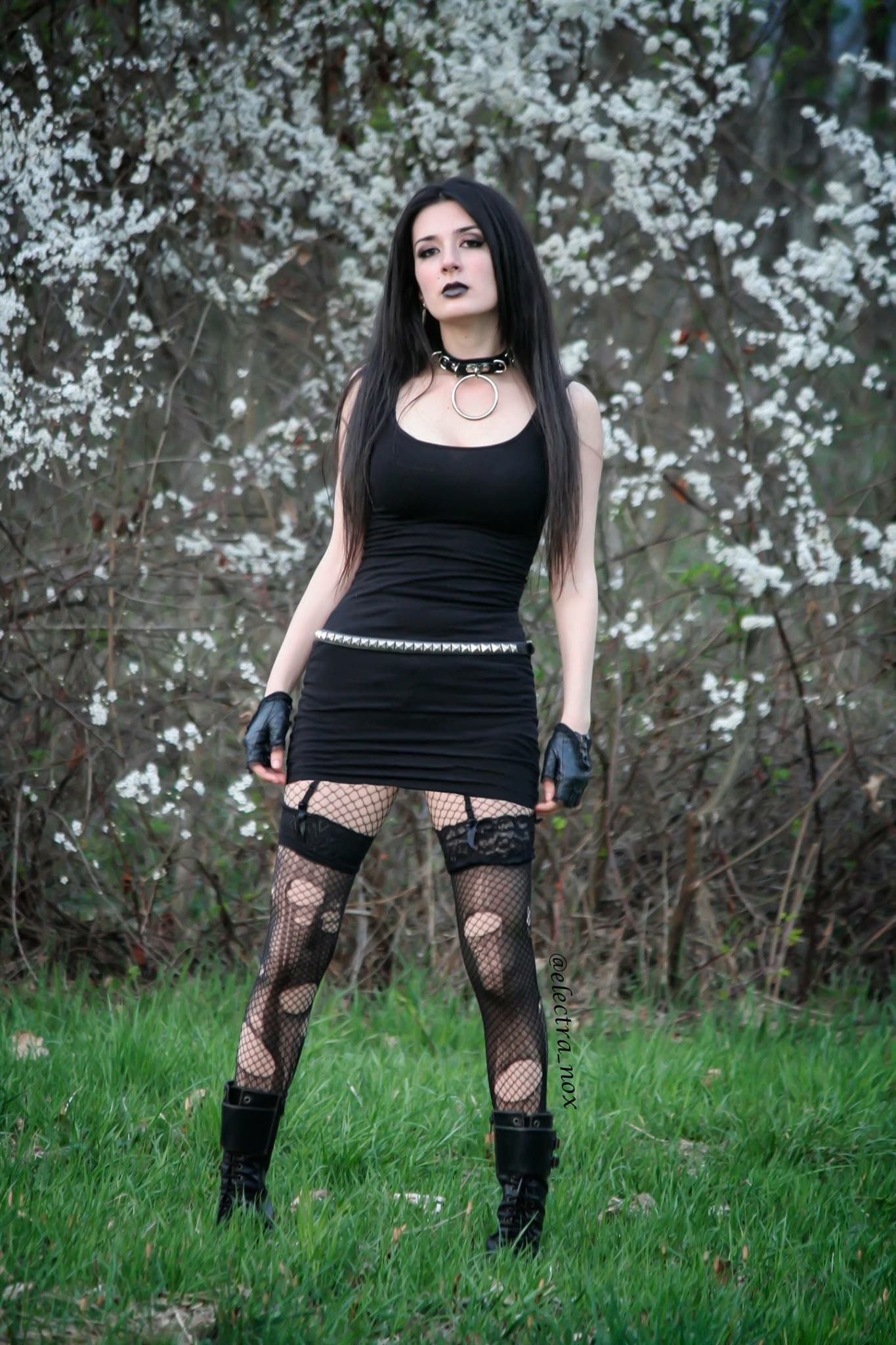 electra nox gothic fashion goth